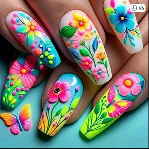 Bright Floral Acrylic Nail Set